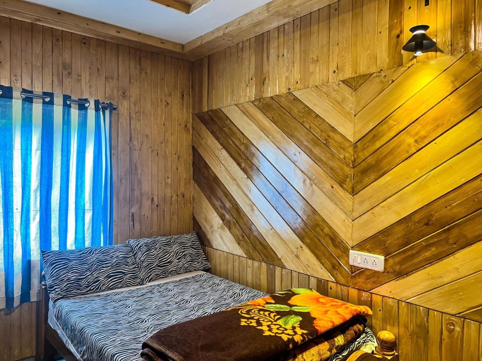 Venish Home Stay Кодайканал Экстерьер фото