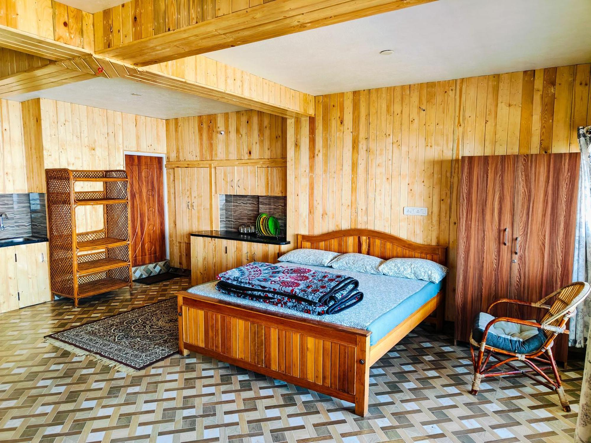 Venish Home Stay Кодайканал Экстерьер фото